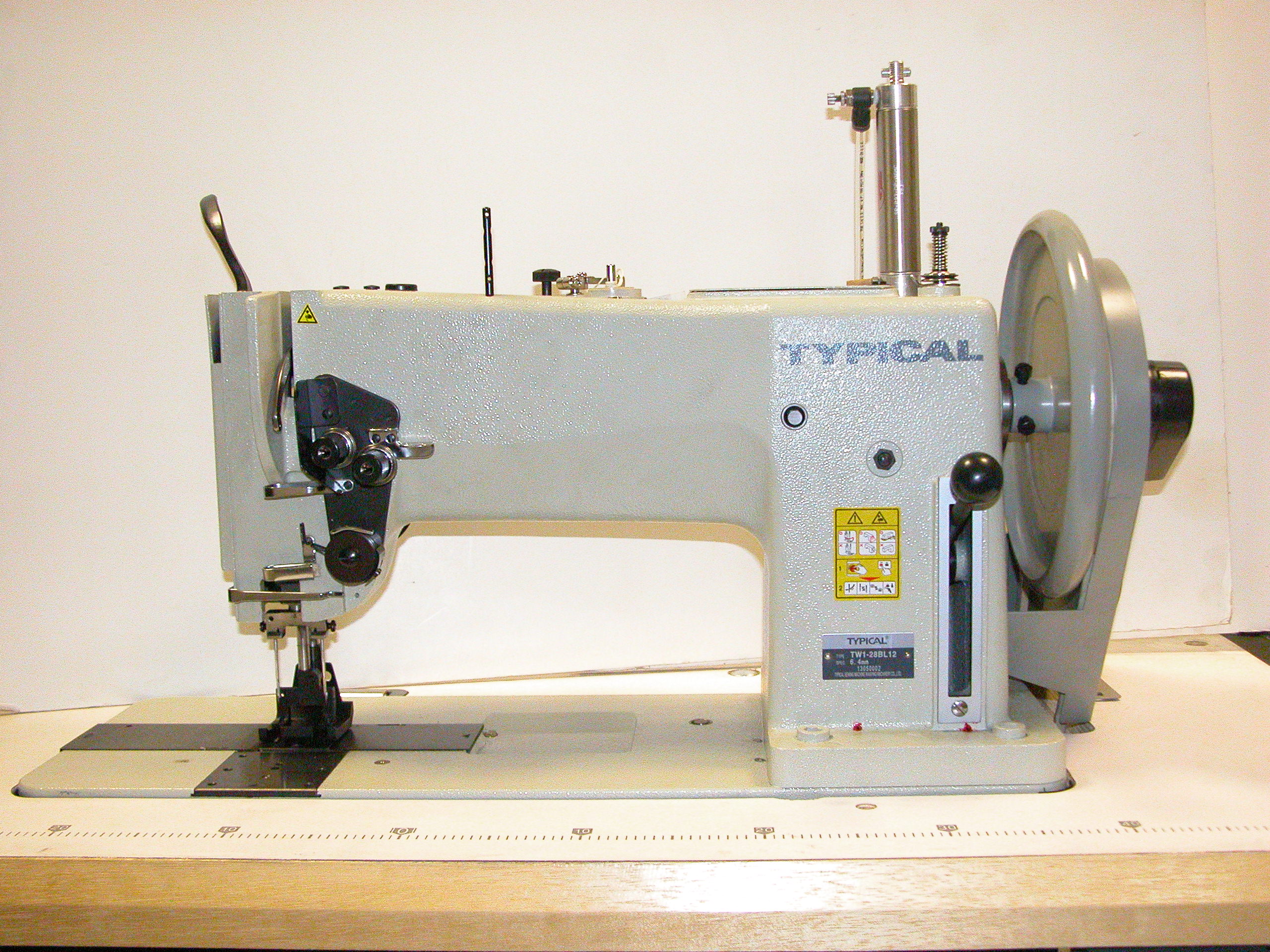 Typical TW28-BL12 Sewing Machine